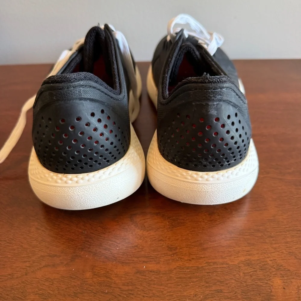 CROCS Men's LiteRide Black and White Sneakers Size 12